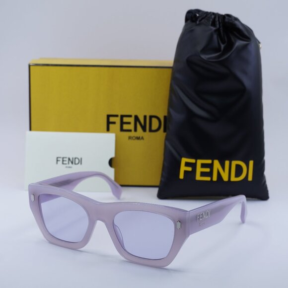 Fendi Accessories - Final Price! Fendi FE40100I 81Y Sunglasses